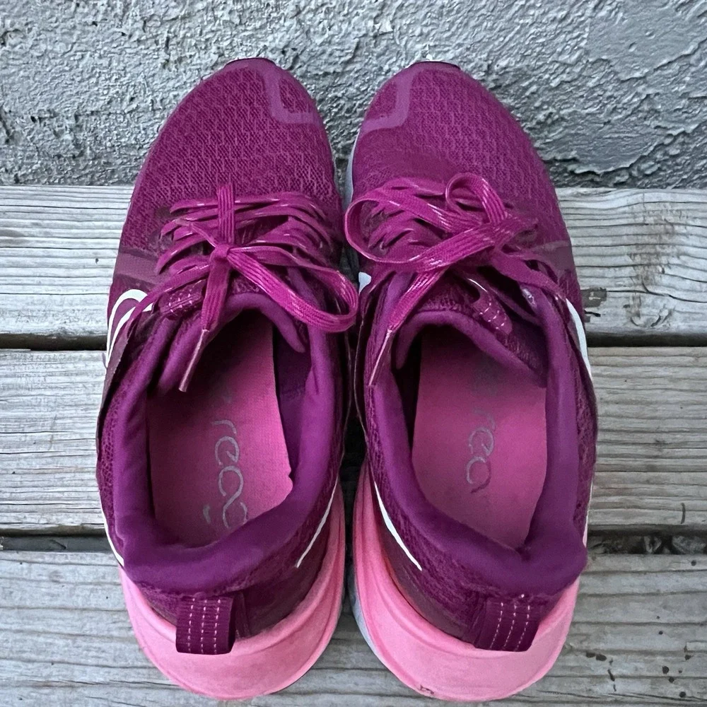 Nike Shoes Women Size 10.5 Legend React Running Pink Red White Sneakers Trainer